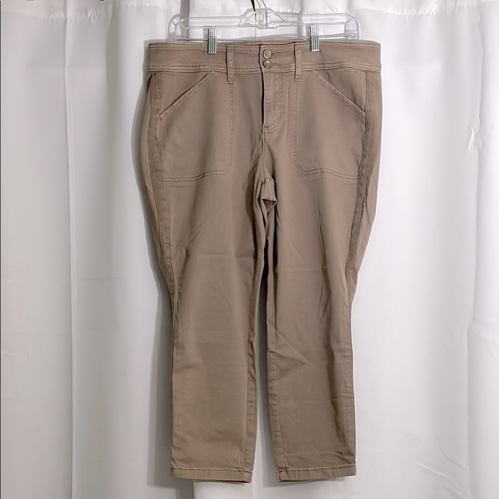 Torrid Khaki capris